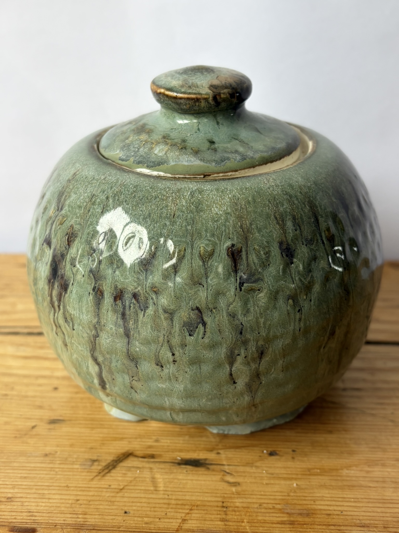 Green short round canister